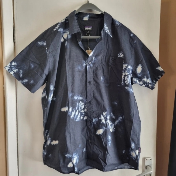Patagonia Other - Patagonia Sea Turtle Navy Organic Cotton Blend Go Too Shirt Size m Bnwt.